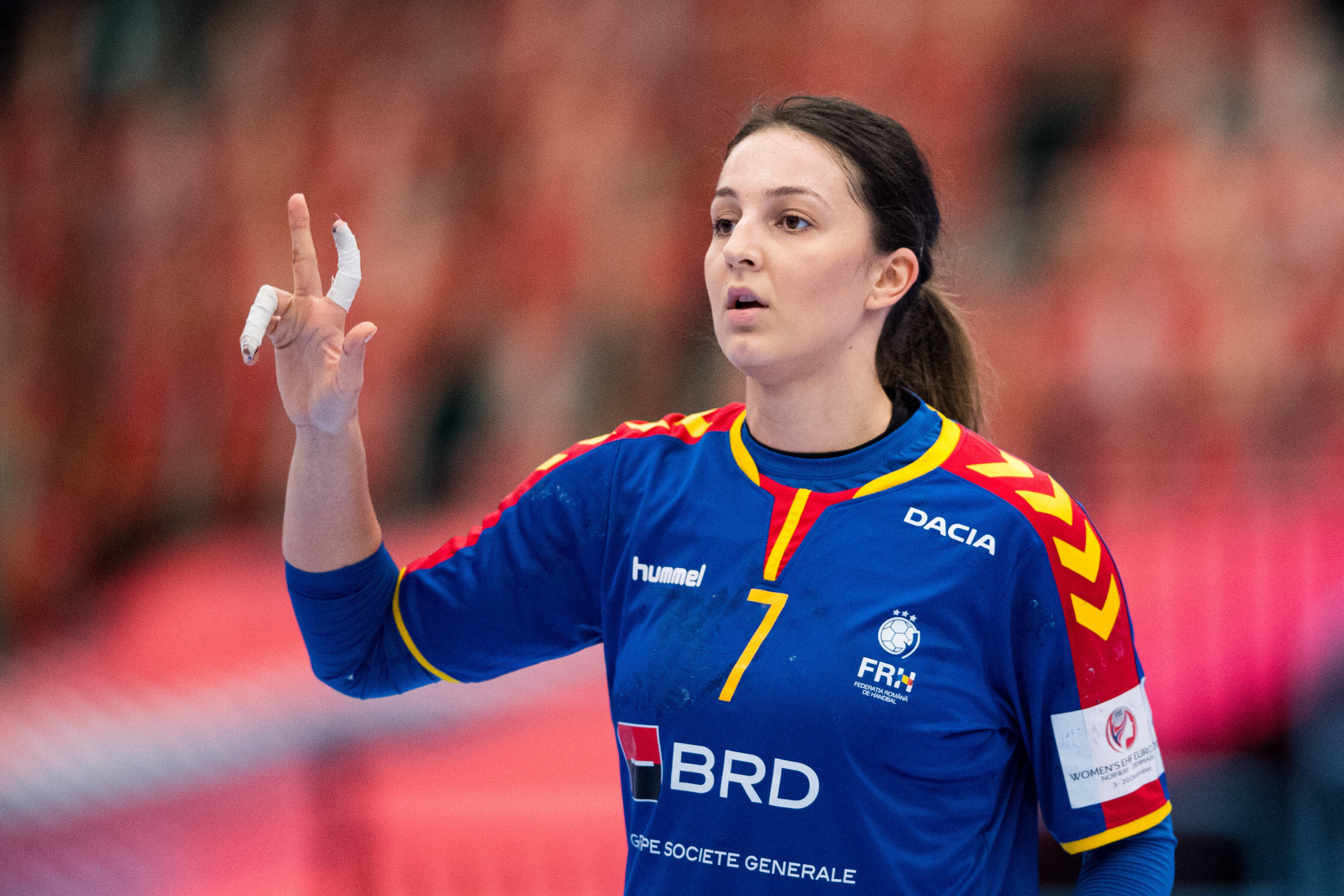 Adio! Dar, de ce? Patru reacții după retragerea Elizei Buceschi din națională